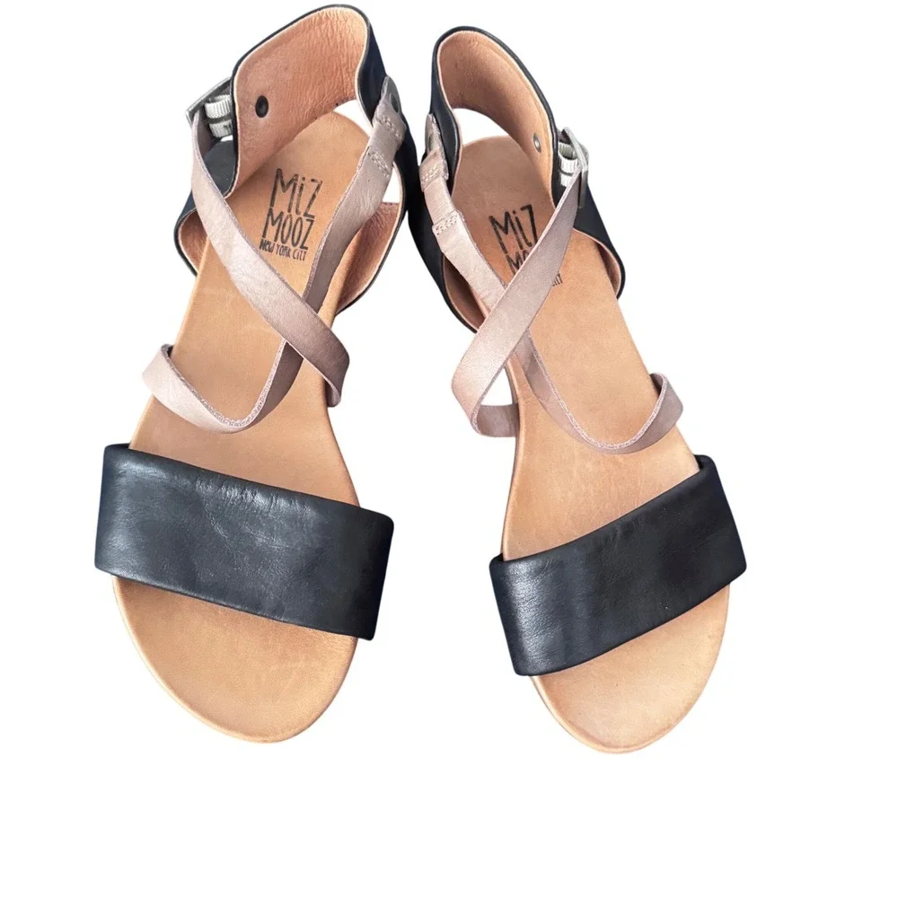 MIZ MOOZ NYC Leather Strappy Sandals Black Tan Women Size 39 8.5 Preloved - Picture 1 of 10